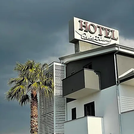 Hotel Cristian-3